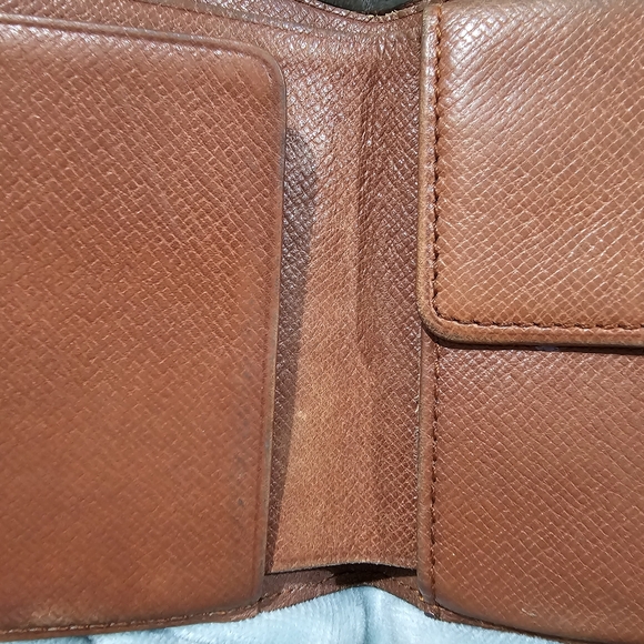 Louis Vuitton Vintage Monogram Bifold Wallet w/coinpouch Authentic Unisex w/COA - Picture 13 of 16